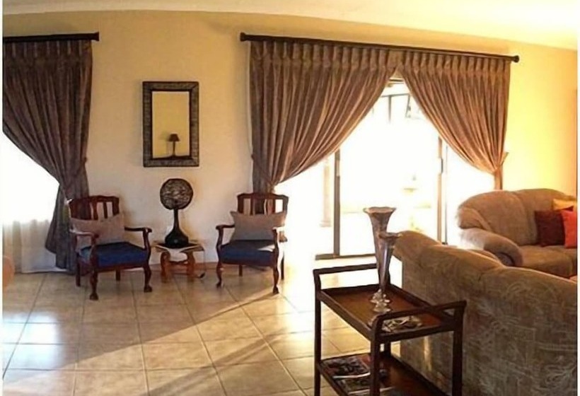 פנסיון Mountain View Guest House