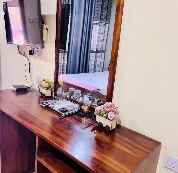 בית מלון כפרי Crosscountry Inn By Thurings