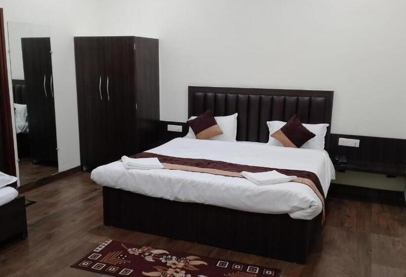 فندق Govindam Elite