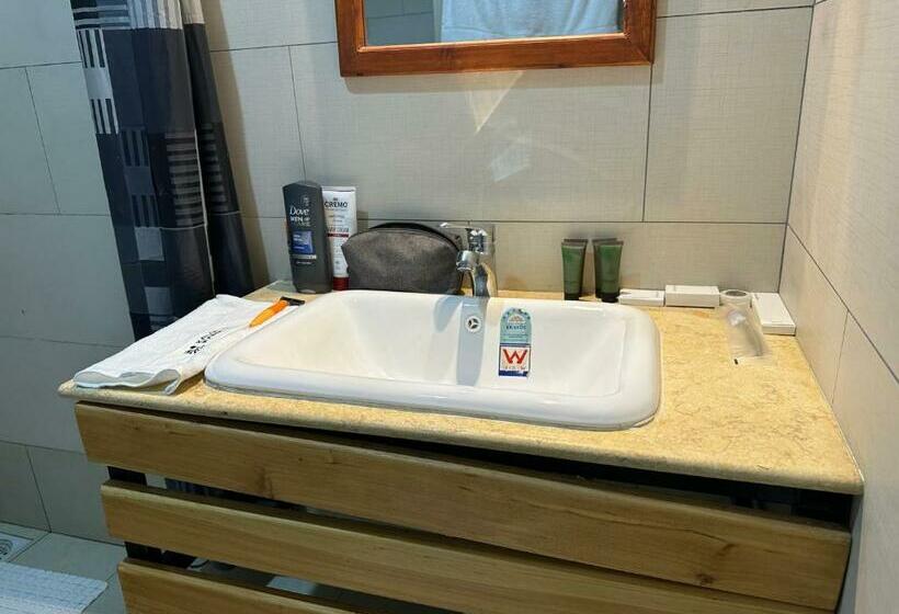 בית מלון כפרי Kalongo Farm Ecosystem Homes