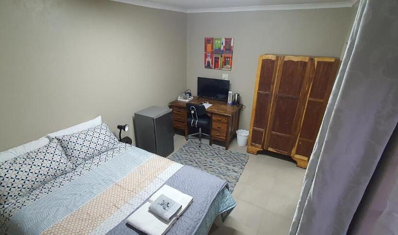 مبيت وإفطار Emani Guest House