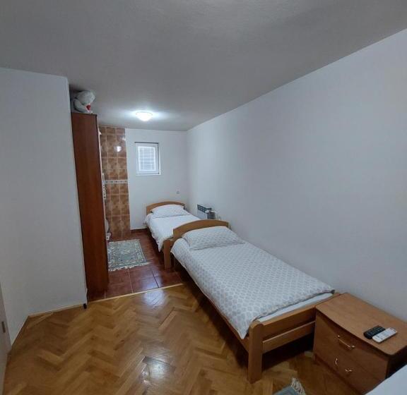 تختخواب و صبحانه Vila Pavle