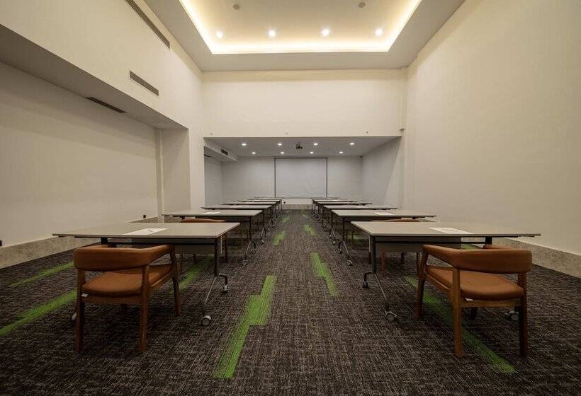 فندق V Center