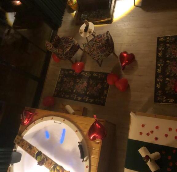 تختخواب و صبحانه şeni Bungalow