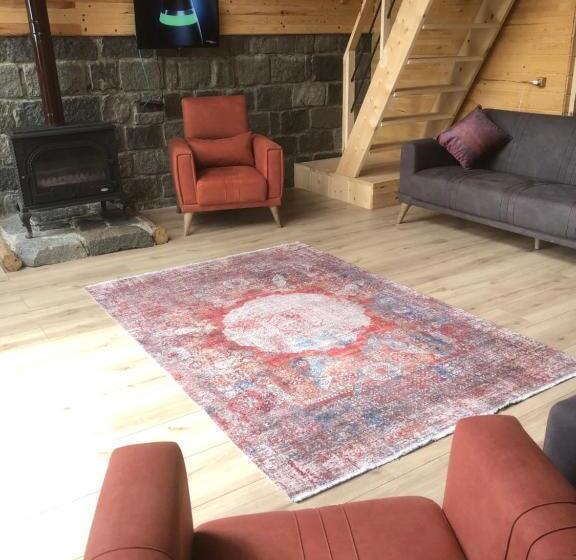تختخواب و صبحانه şeni Bungalow
