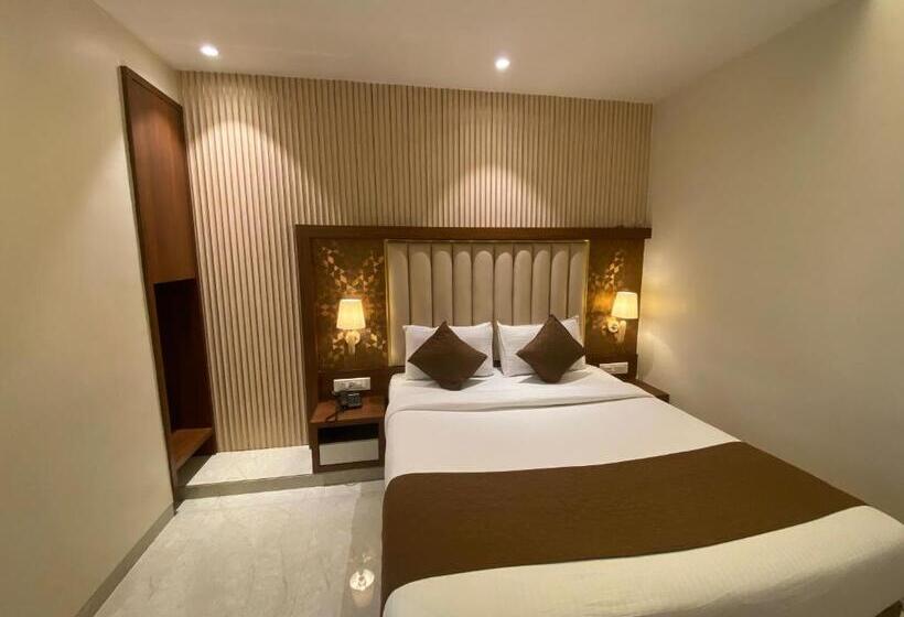 هتل Czar Inn   Vashi Navi Mumbai