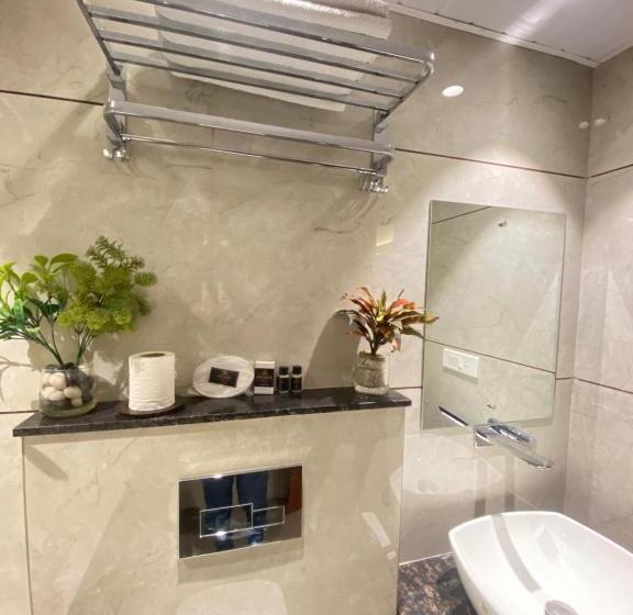 هتل Czar Inn   Vashi Navi Mumbai