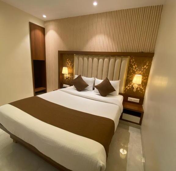 هتل Czar Inn Vashi Navi Mumbai
