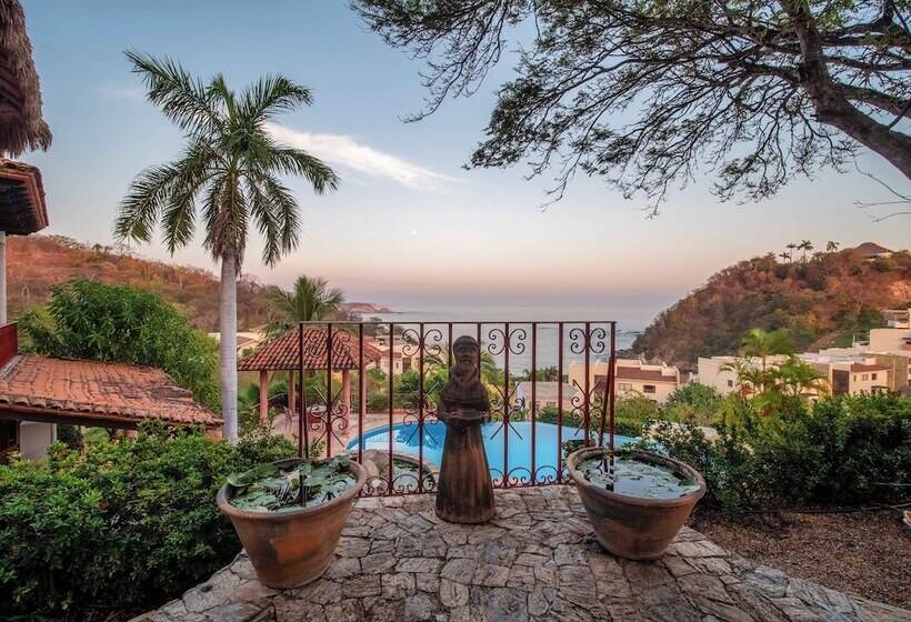 هتل Casa Ceiba Huatulco   Adults Only