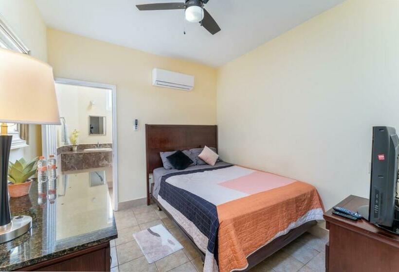 فندق El Faro Loreto