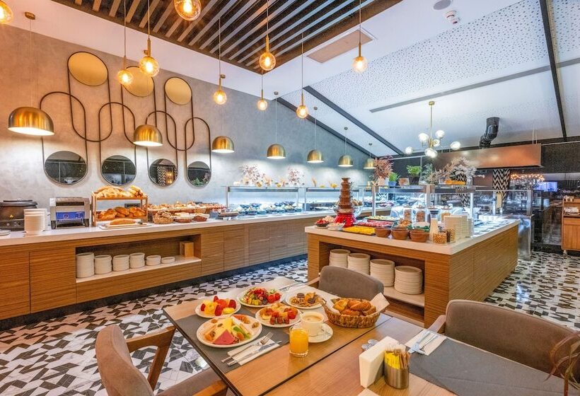 هتل Ramada Encore By Wyndham Istanbul Sisli