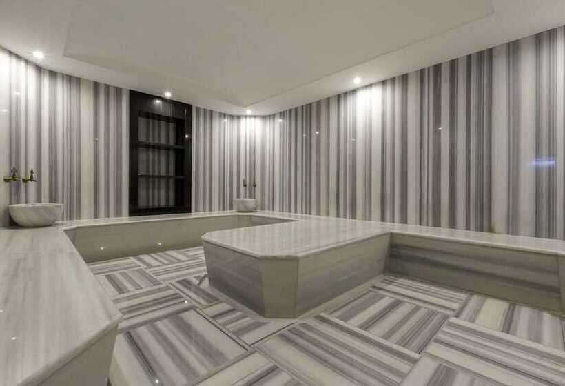 هتل Ramada Encore By Wyndham Istanbul Sisli