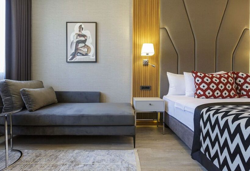 هتل Ramada Encore By Wyndham Istanbul Sisli