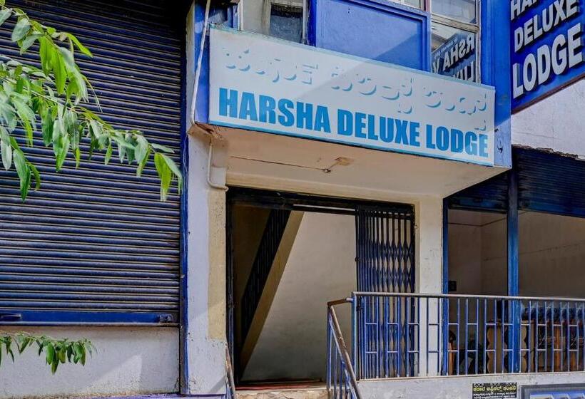 酒店 Spot On Harsha Varsha Deluxe Lodge