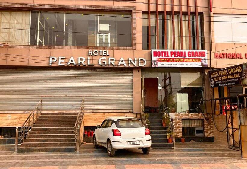 فندق The Pearl Grand, Top Rated & Most Awarded Property In Chandigarh