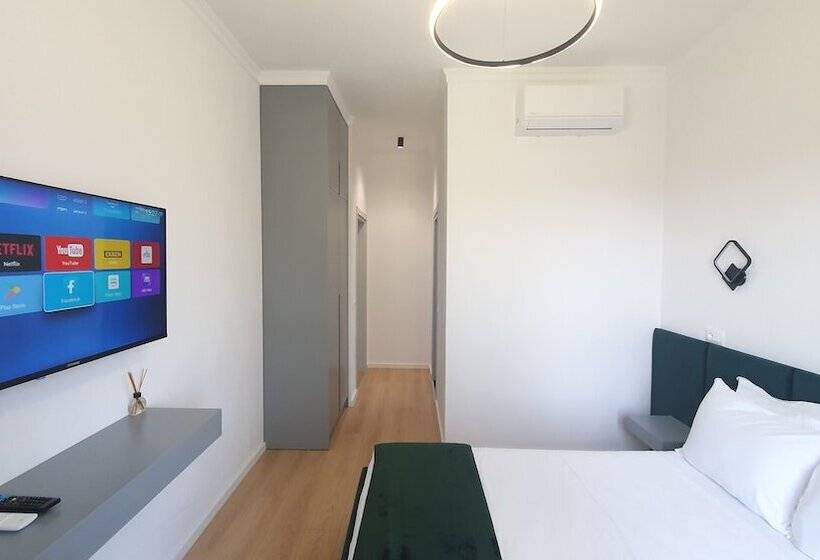 هتل Nerium Garden Inn Tirana Airport