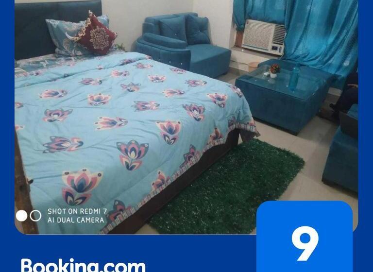 هتل Oyo Flagship 8154 Green Golden Guest House
