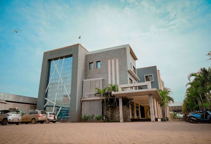 فندق Royal Celebration