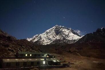 هتل Sherpa Lodge