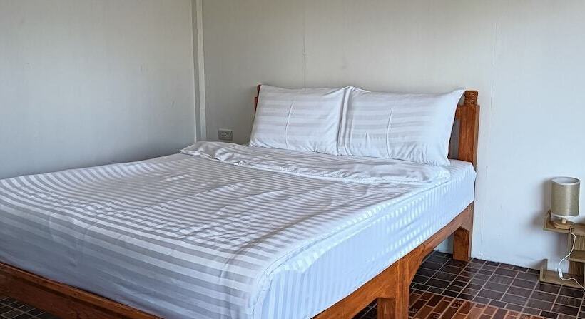 پانسیون Pai Sunrise Camping Resort