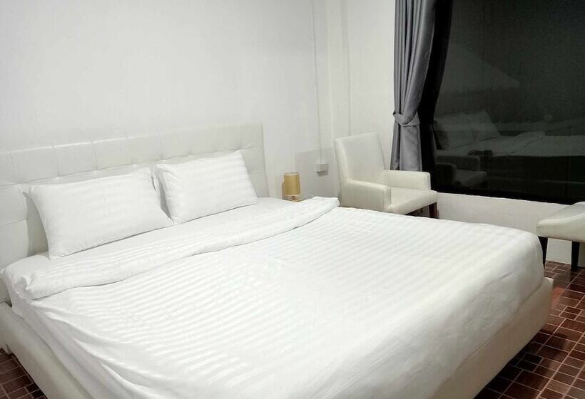 پانسیون Pai Sunrise Camping Resort