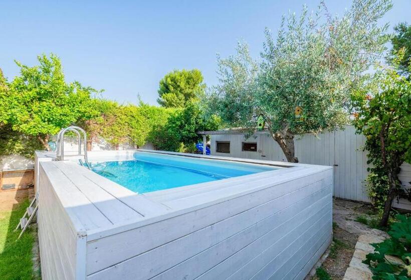 پانسیون Villa Eden   Wellness Oasis With Pool And Gym