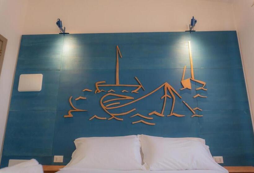 تختخواب و صبحانه Rudini  Charming