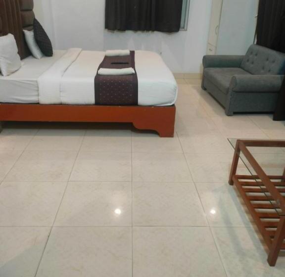 هتل Goa Divine Candolim