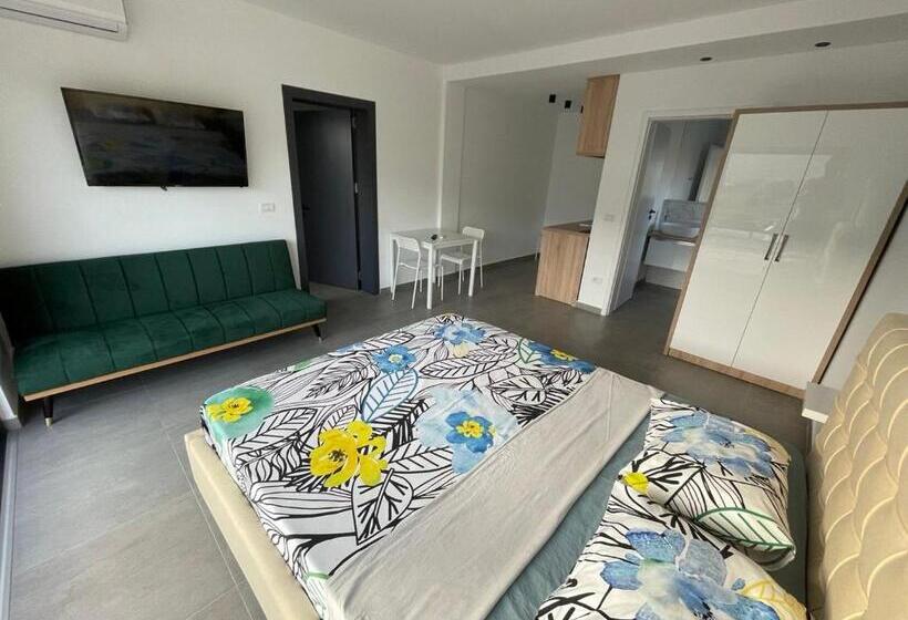 هتل Hela Residence