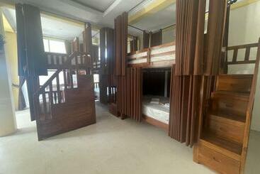 Kelingking Hostel