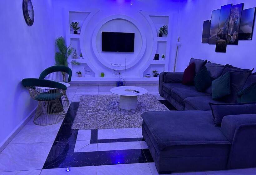 پانسیون Deluxe Mansion