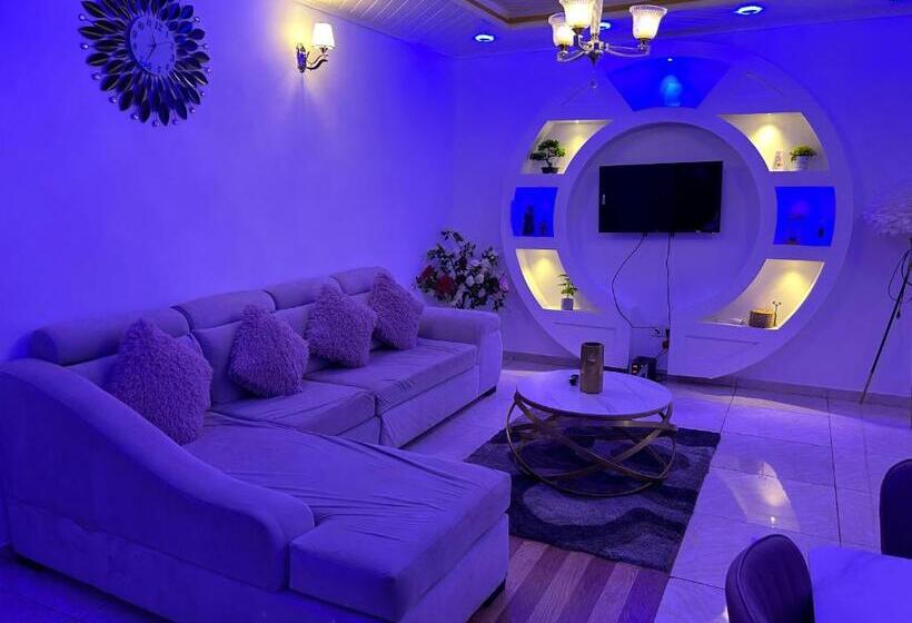 پانسیون Deluxe Mansion