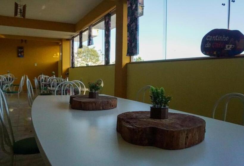 ユースホステル Pousada Dos Ventos São Lourenço