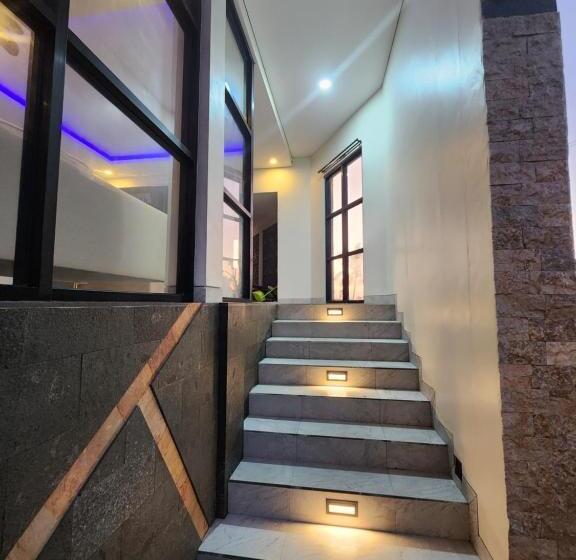 민박 Taman Dari Villa