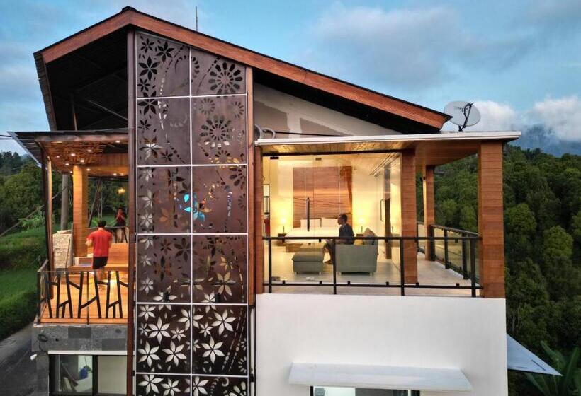 민박 Taman Dari Villa