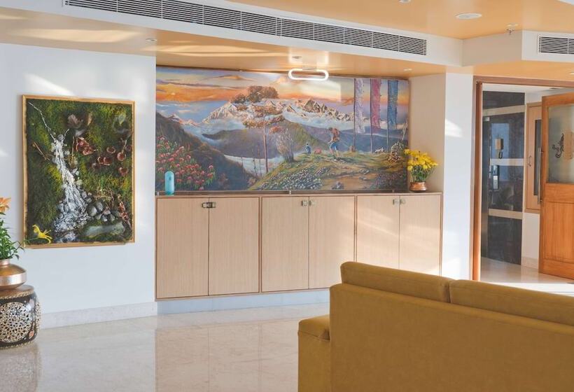 هتل Days Inn By Wyndham Gangtok Tadong