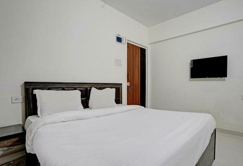 בית מלון כפרי Oyo The Maharaja Place