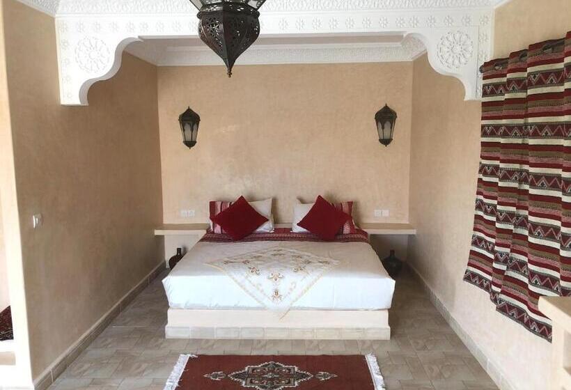 بنسيون Dar Tiziri Amizmiz