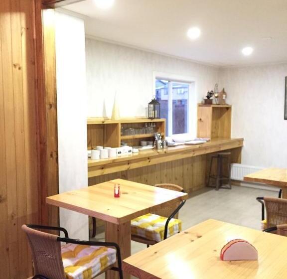 پانسیون Hostal Jc