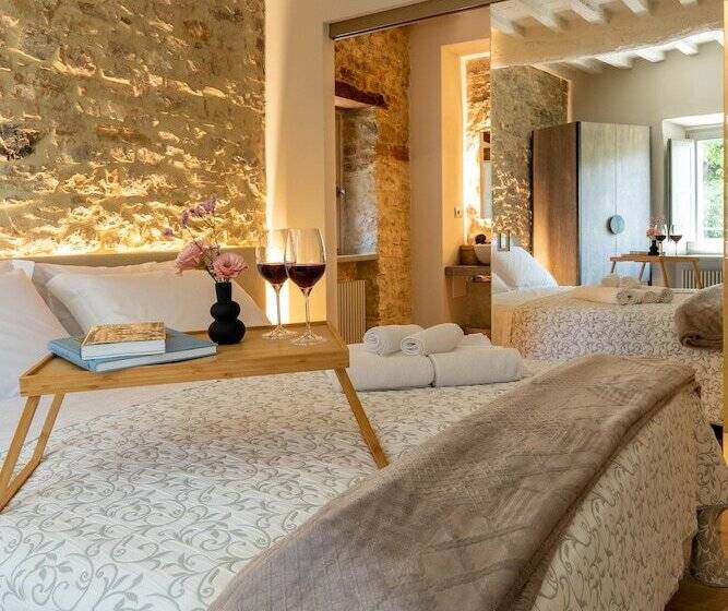 بنسيون Forma Your Boutique Suite