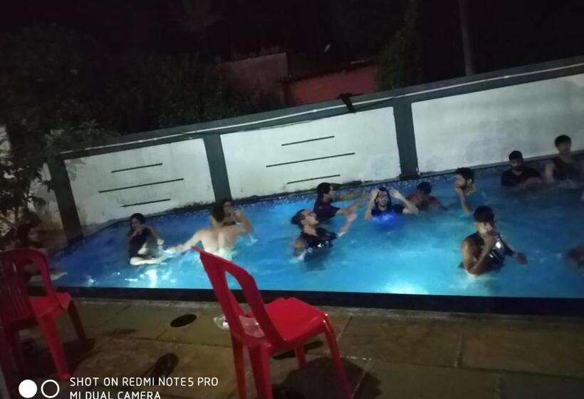 Курорт Forest Park Resto Farm Pune