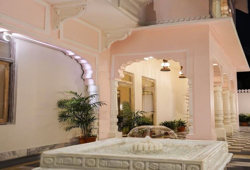 هتل Dev Mahal   A Boutique Heritage