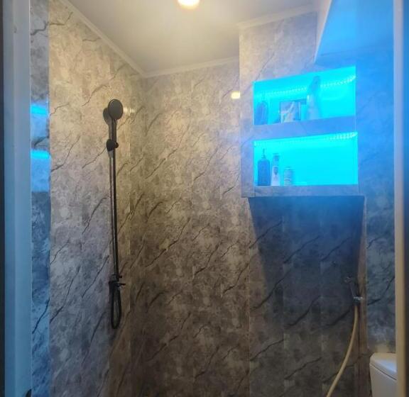 호텔 Lily S Room At Apartemen Cibubur Village By Fph
