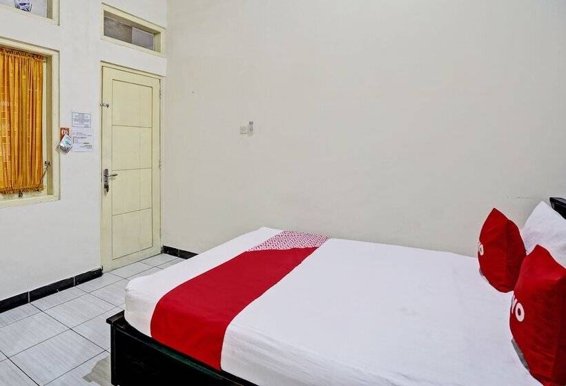 فندق Oyo 92773 Griya Trubus Syariah