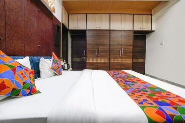 Fabhotel Rest & Peace