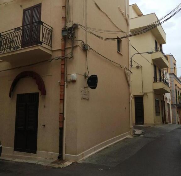تختخواب و صبحانه Domus Case Vacanze Civico Del Mare
