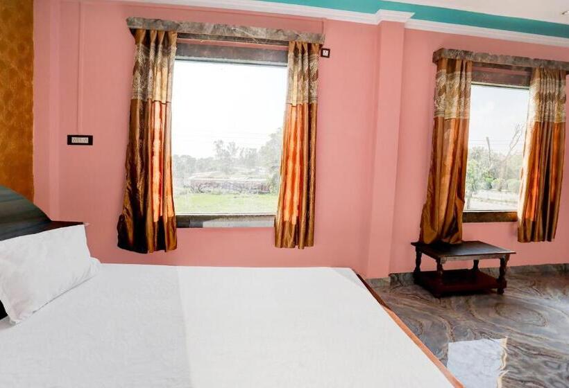 فندق Oyo 81499 As Grand