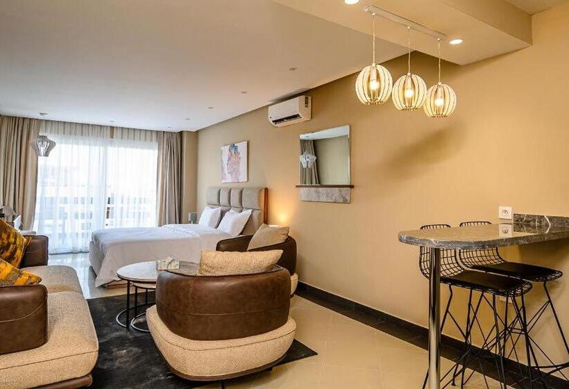 فندق Playa Del Pacha Suites