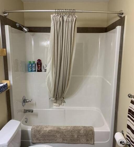 פנסיון Dragonfly Inn Loft & Walkout Suites