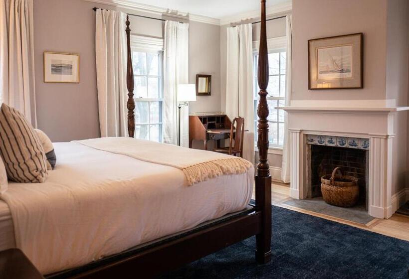 تختخواب و صبحانه Onesixtyfive, The Inn On Park Row